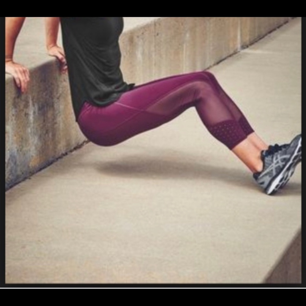 Athleta Laser Mesh Sonar Capri